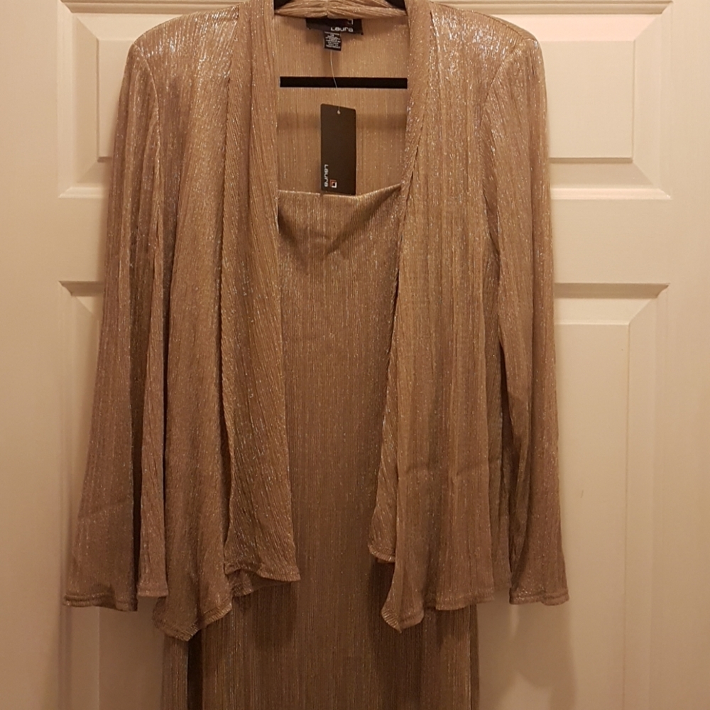 Dress - Picture 4 of 7